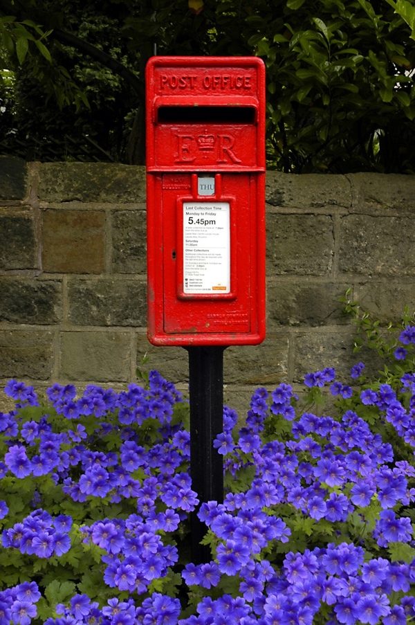 red post box letter box